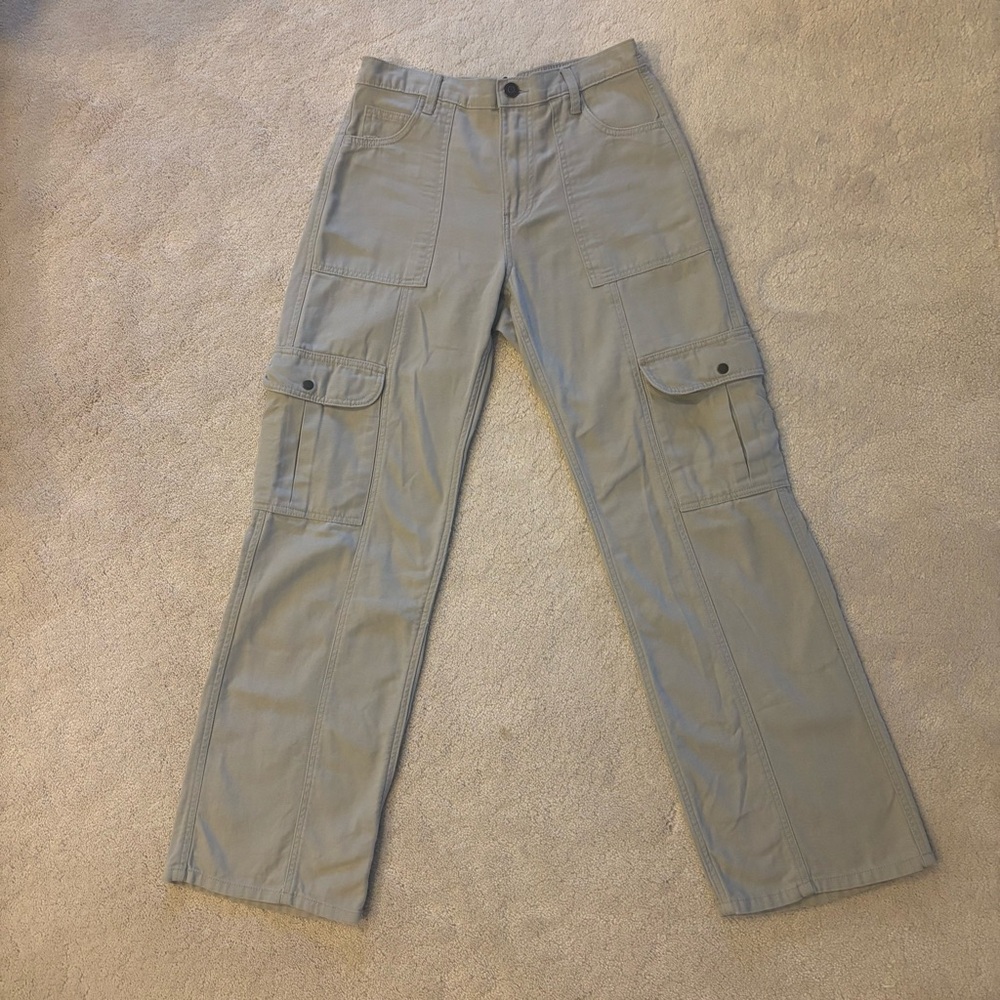 Aeropostale Light Gray Cargo Pants